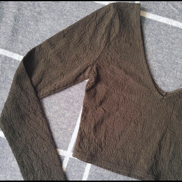 Forever 21 Cropped Top - Picture 4 of 5